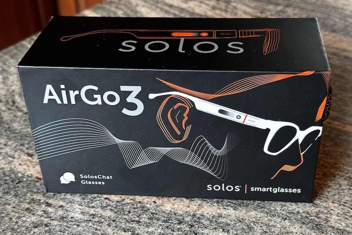 photo of Solos AirGo3 Smartglasses box